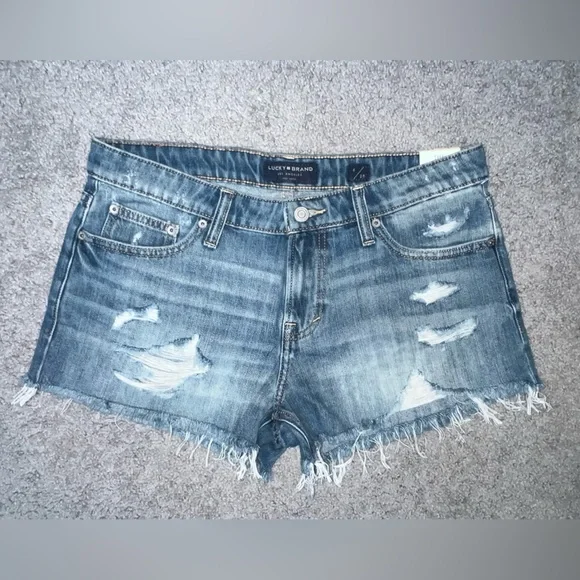 NWT Lucky Brand The Cut Off Distressed Jean Shorts Size 6/28 - Picture 9 of 9